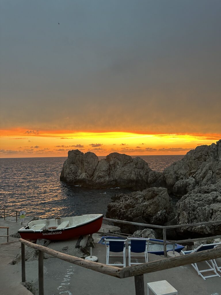 al faro di punta carena